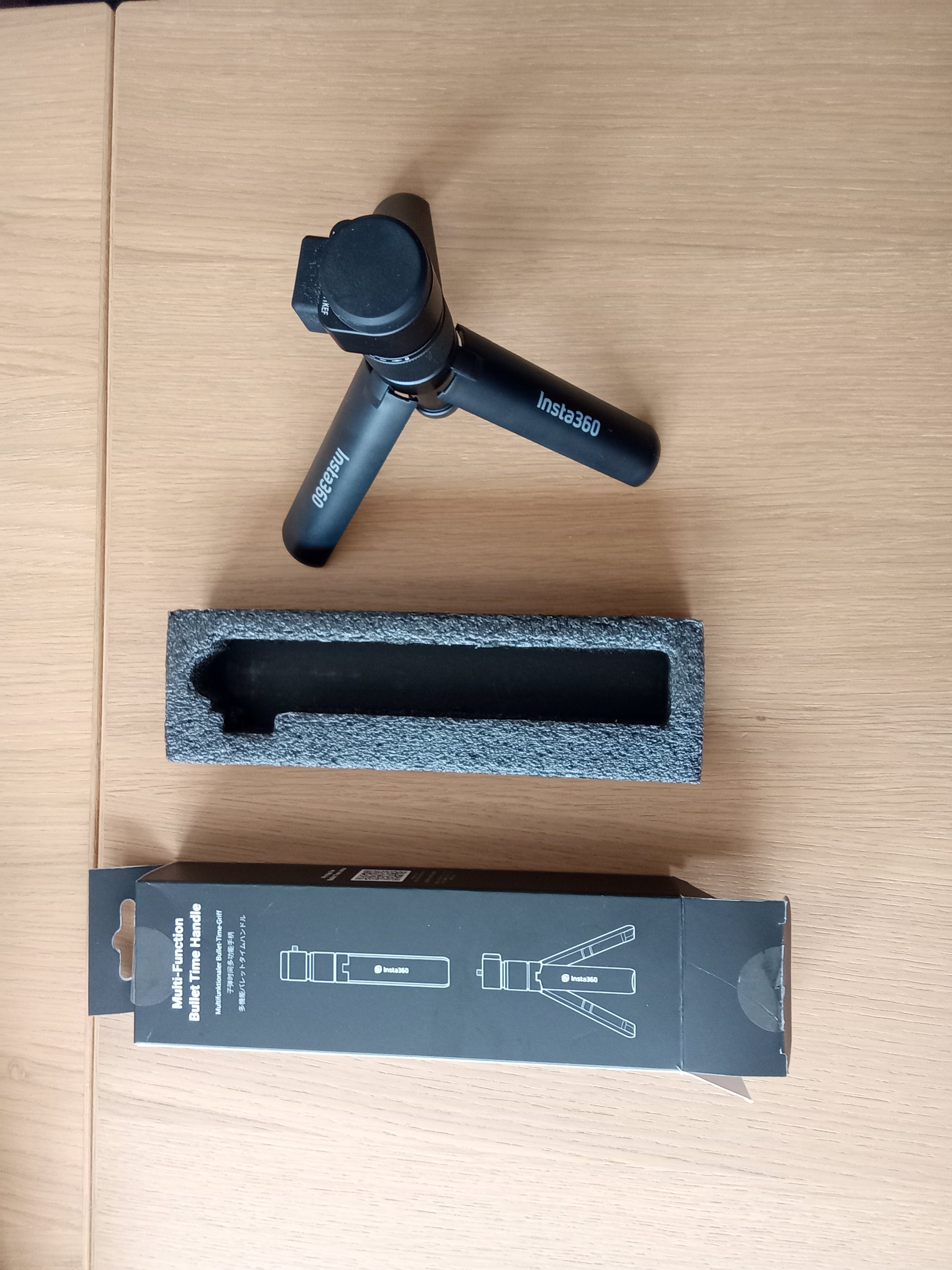 Insta360 Selfie Stick Invisible 2 en 1 GRADO A