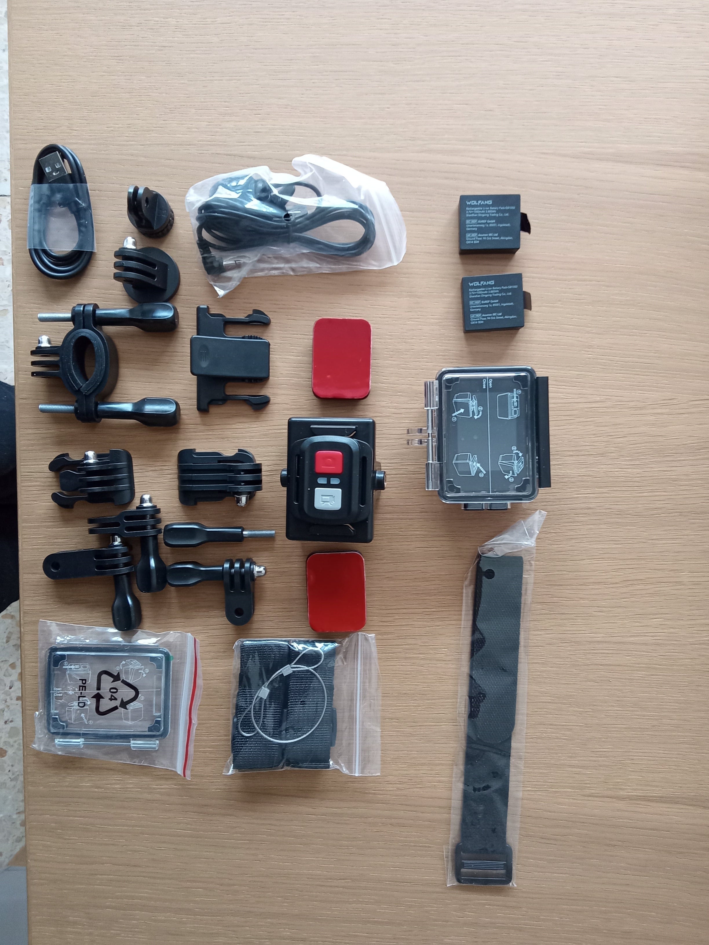 WOLFANG Cámara Deportiva 4K 30FPS GA100 con 32GB MicroSD 20MP GRADO A