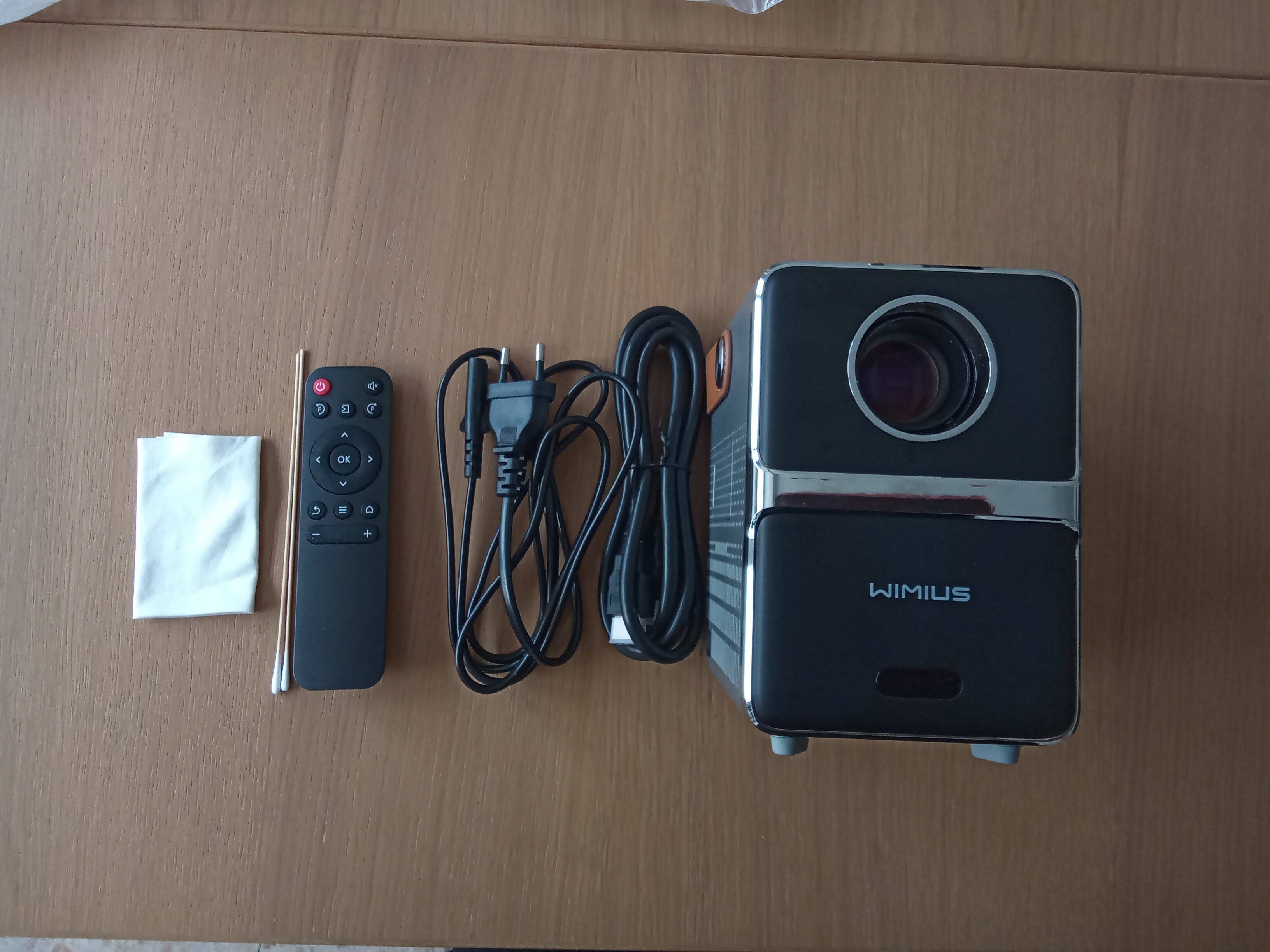 Mini Proyector WiFi Bluetooth WIMIUS grado A