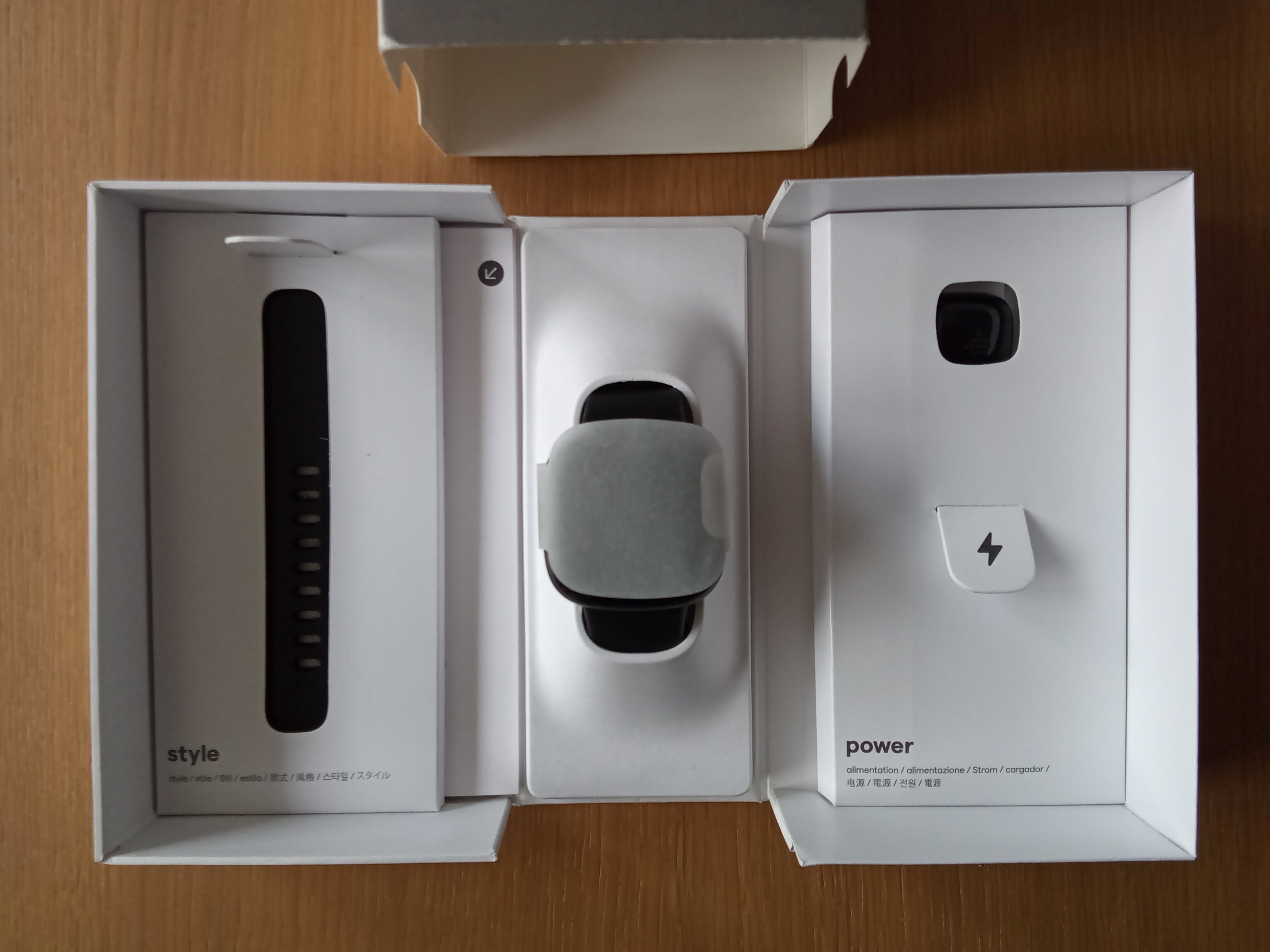 Fitbit Versa 4 negro GRADO B