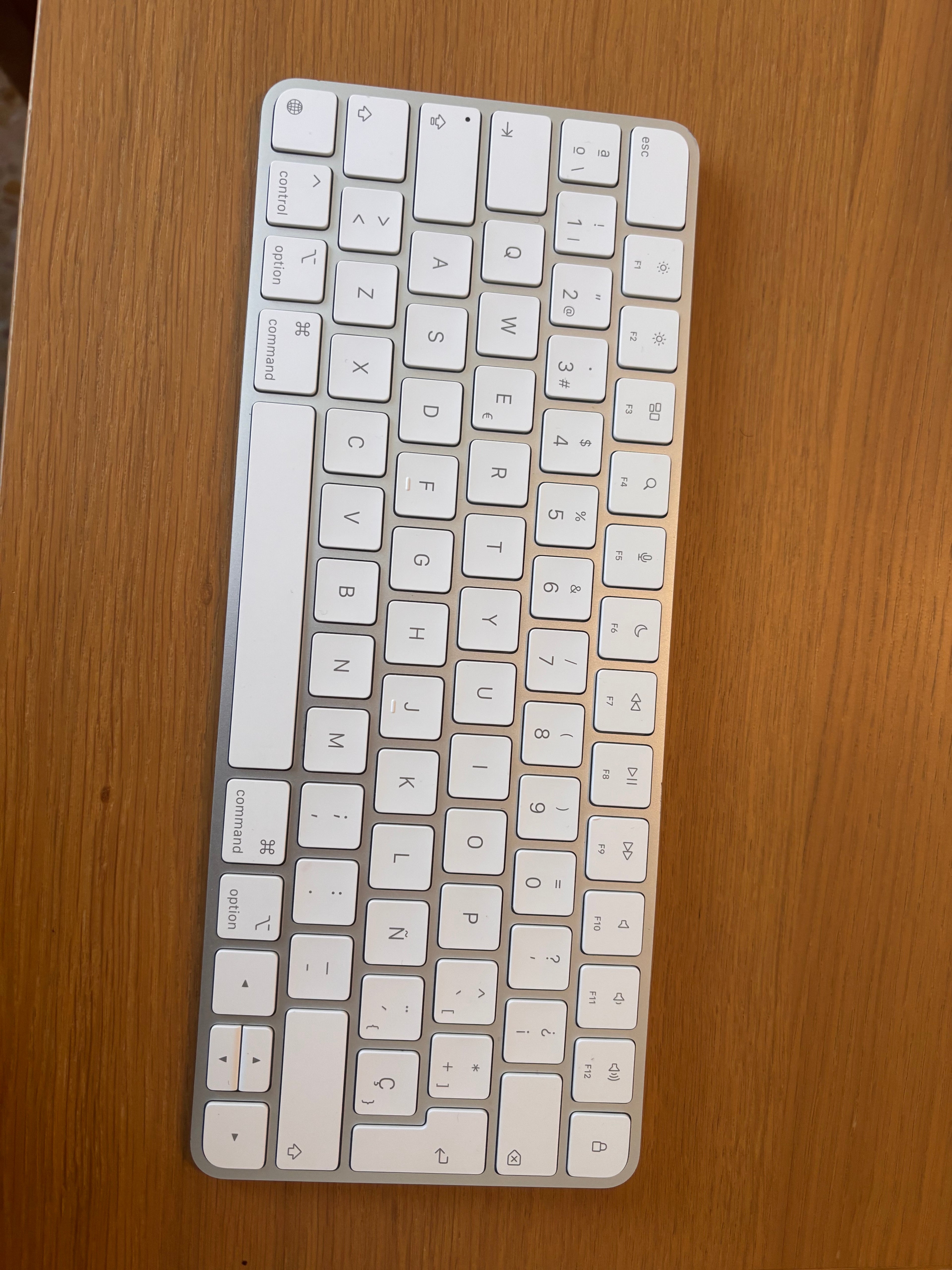Apple magic keyboard GRADO B